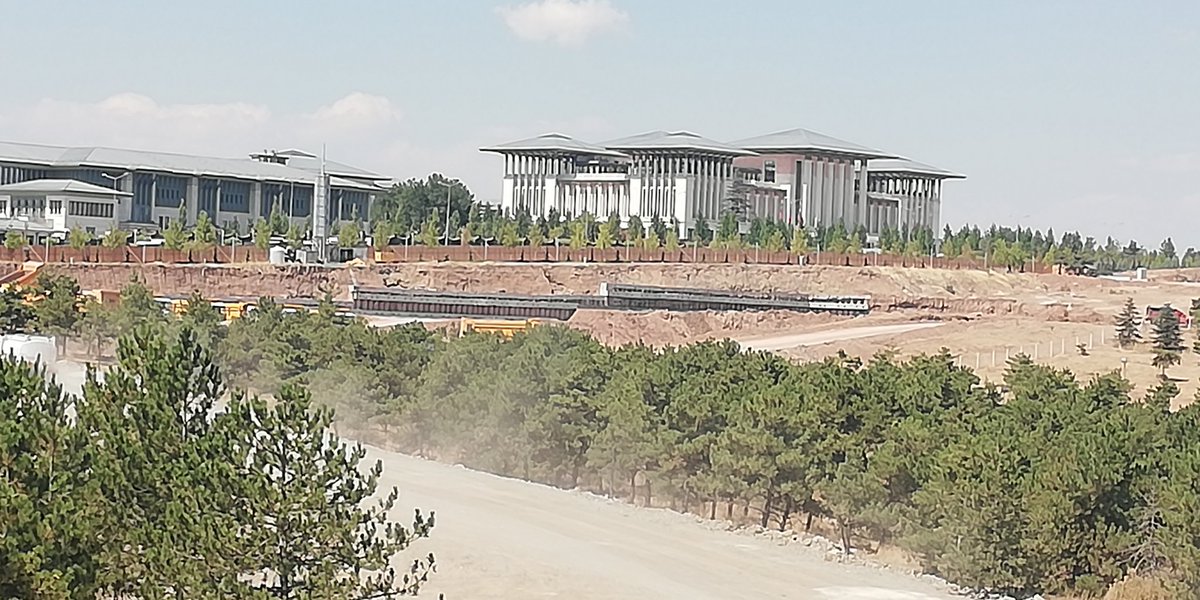 Atatürk Orman Çiftliği’nin ağaçları müze inşaatı için kesildi