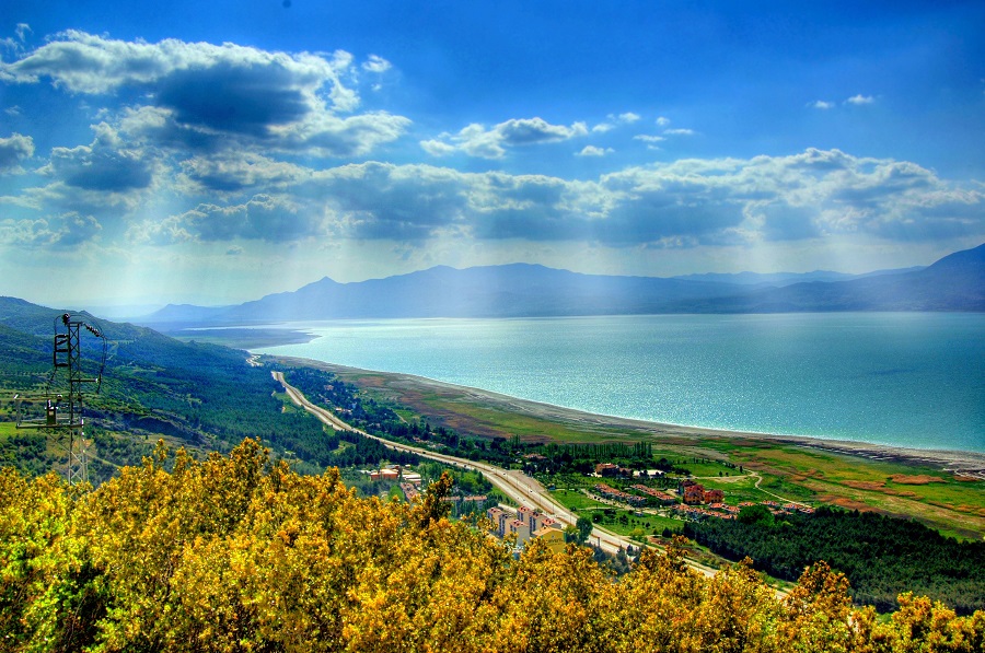 Burdur Gölü suyunun üçte birini kaybetti