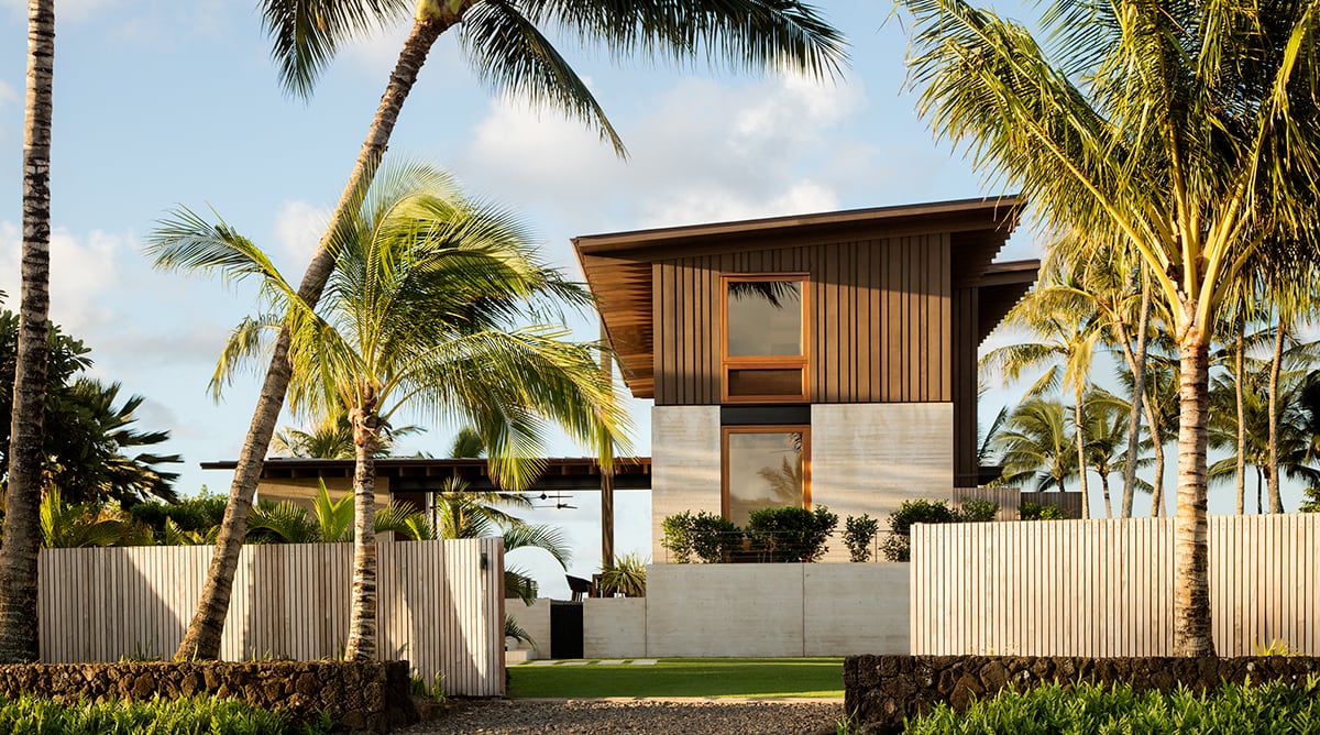 Çağdaş tatil evi sahil yaşamının tadını çıkarmak için tasarlandı
