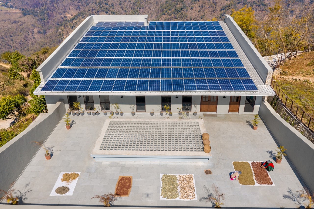 Artı enerjili üretim tesisi kırsalda inşa edildi