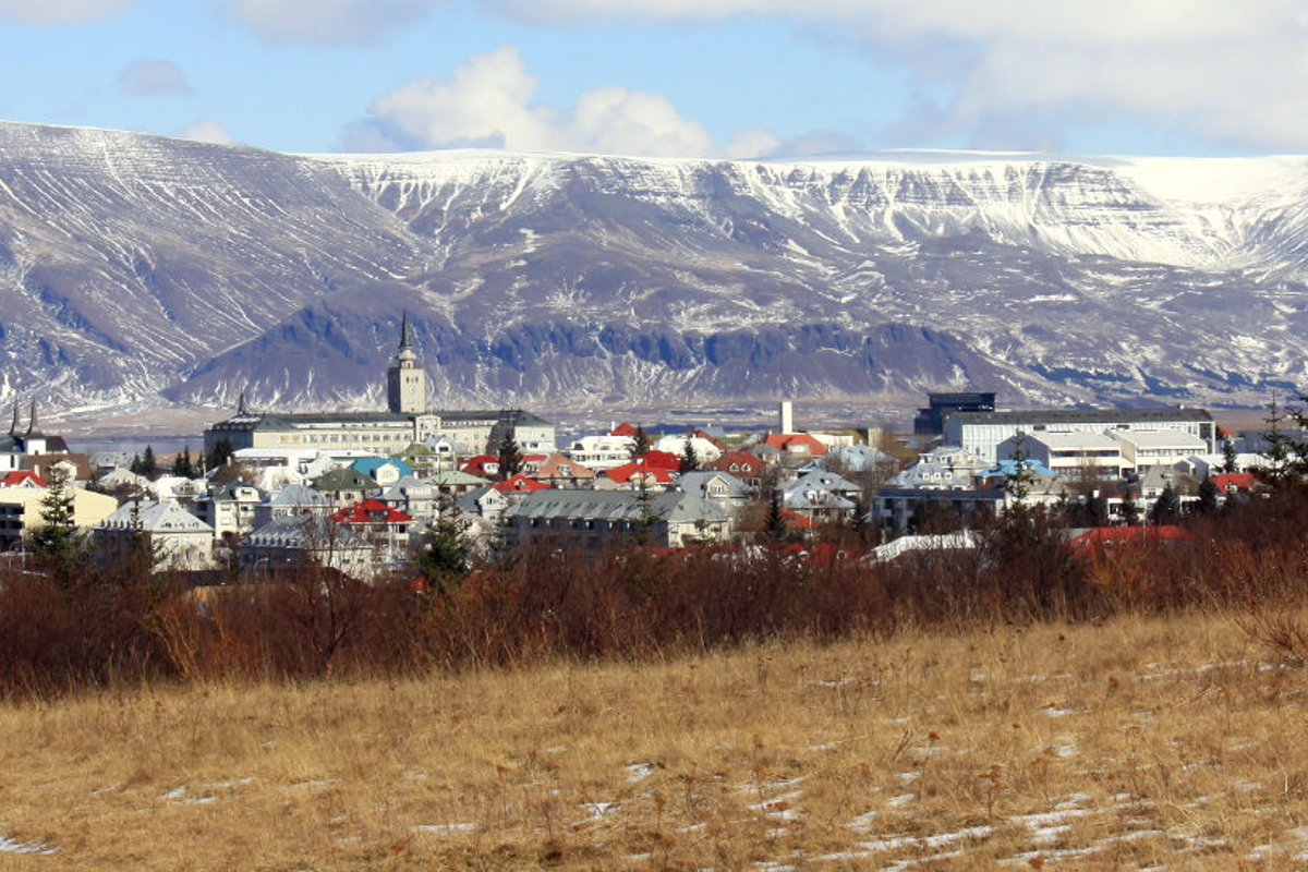 Reykjavik Karbonsuz Havaya Geçiş Yapıyor